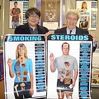 BETT会場にて喫煙の害を訴えるポスターをゲット