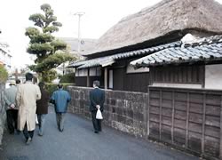 武家屋敷街を散策