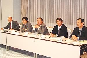 ���k���B�E����e�c�搶�A�x���搶�A�[�R�搶�A�ЎR�搶�A���搶