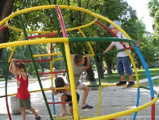 kids-playground-2-1502220.jpg