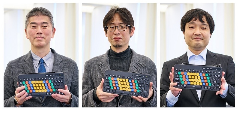  Foto zu はじめてキーボードに触れる子供でも楽しく学べる「はじめてのキーボード KEY PALETTO」を産学連携プロジェクトで開発～エレコム×大阪電気 