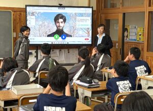 ｢フリートークがしたくなる｣ AI講師が登場～生徒の即興性も育む～佐久市立臼田中学校