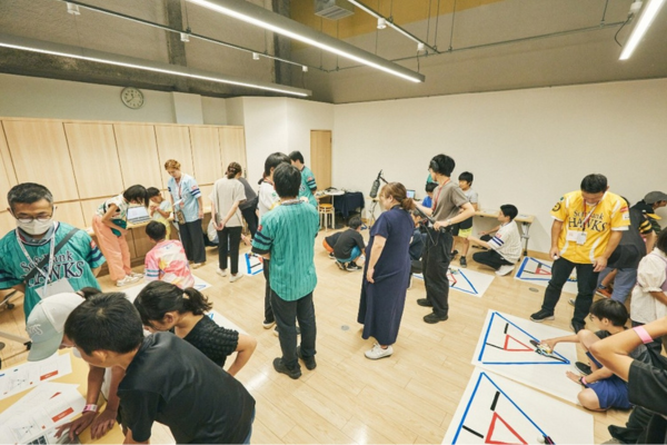 ＜小中学生の参加者募集＞エリクソン×ソフトバンク×福岡ソフトバンクホークス、福岡と大阪でロボット教育プログラム「H.E.R.O Lab」を開催