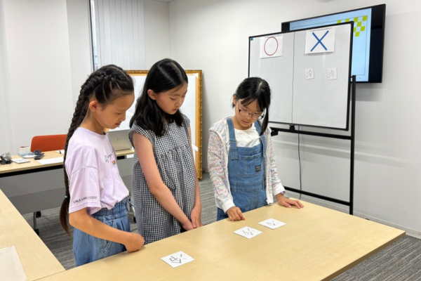 漢検協会、漢字誤答データから「間違いの“型”」公開〜子ども漢検リポーターが採点疑似体験も