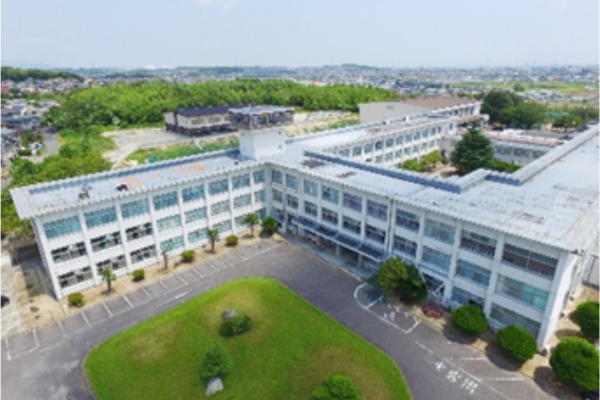 四日市商業高校が高性能PCなどを導入～DXハイスクール機器設備整備～三重県