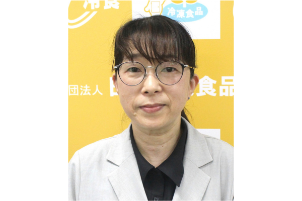 実践発表「冷凍食品を活用した献立と調理・管理のポイント～地域の食材も活かしながら～」千葉県学校栄養士会前会長・木更津市立中郷小学校栄養教諭 　坂井幸栄氏
