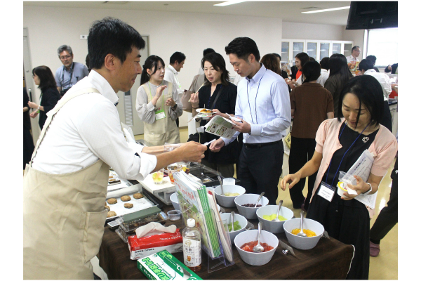 メーカー試食コーナー